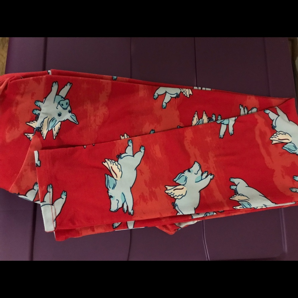 EUC LuLaRoe os unicorn flying pigs!